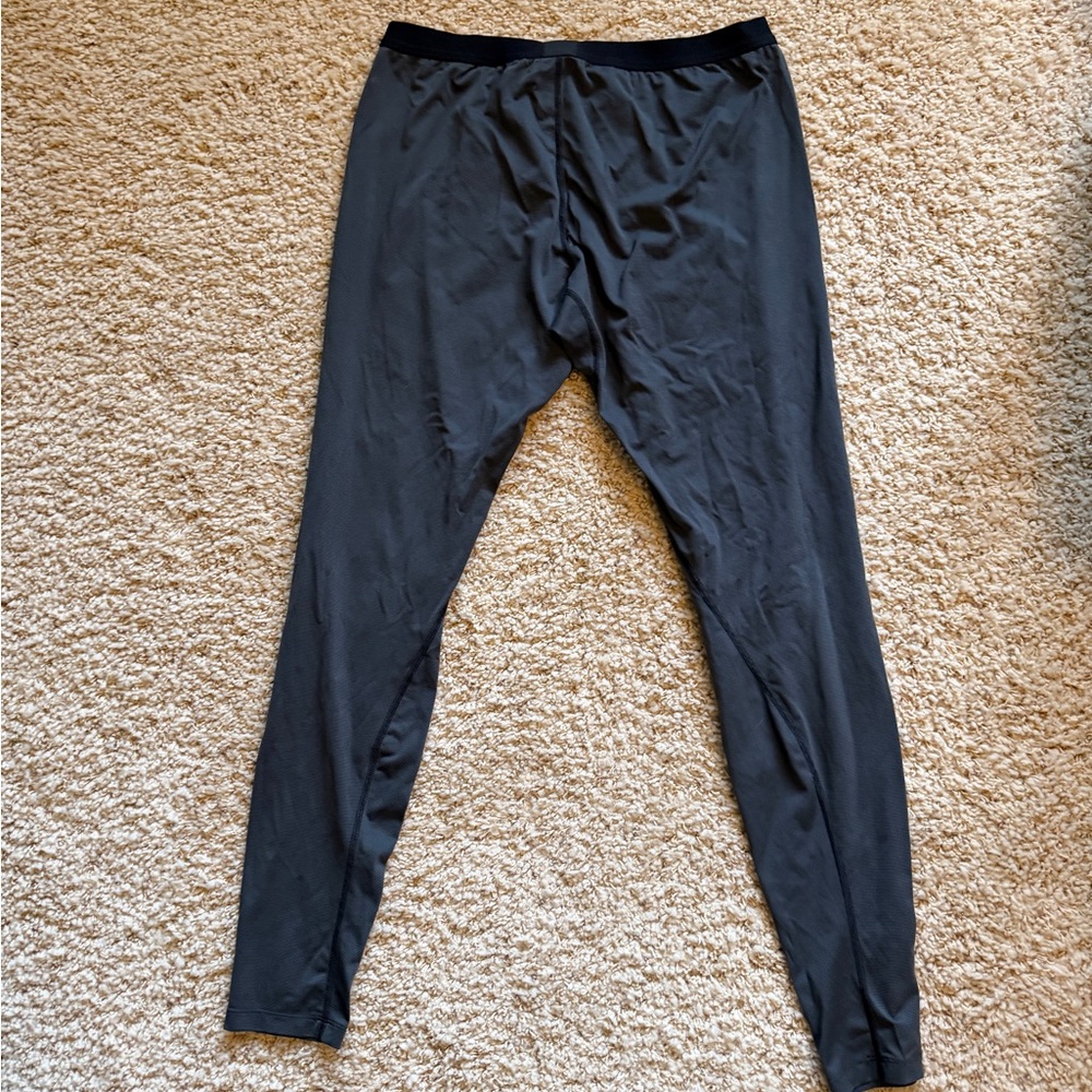 Arc’tryx Thermals - Large - Picture 2 of 5